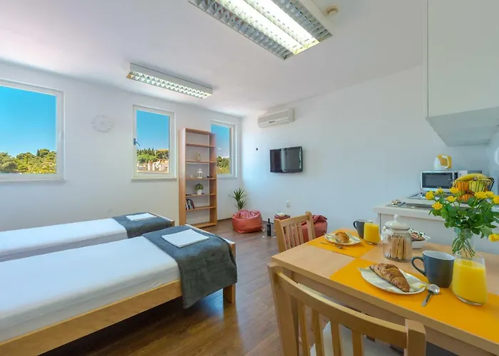 Studio apartment Ivona